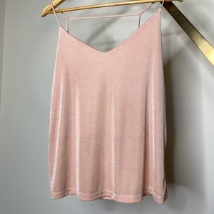 William B light pink tank